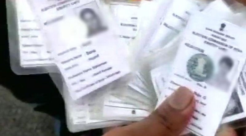 9000 voter cards found in Bengaluru flat, Cong alleges BJP hand