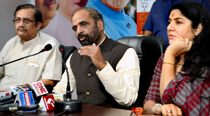 Law & order disrupted in WB, says Central MoS Hansraj Aahir