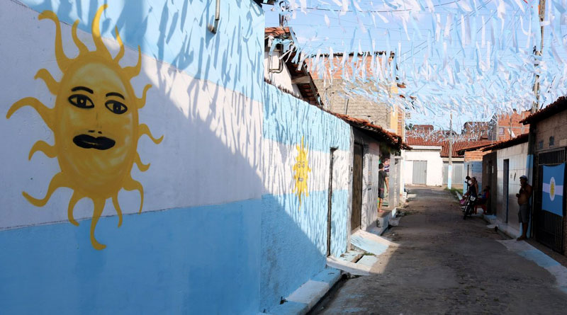 Football World Cup: Brazilian city paints street in Argentine colours