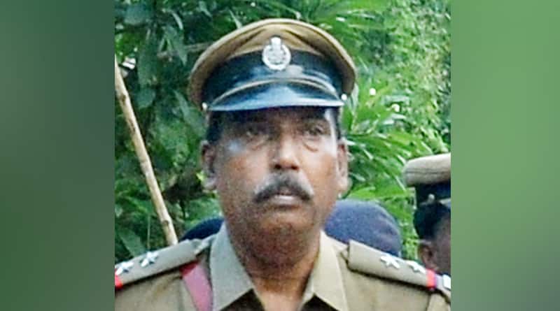 সার্ভিস রিভলবার পরিষ্কার করতে গিয়ে ছুটল গুলি, মৃত্যু এসআইয়ের