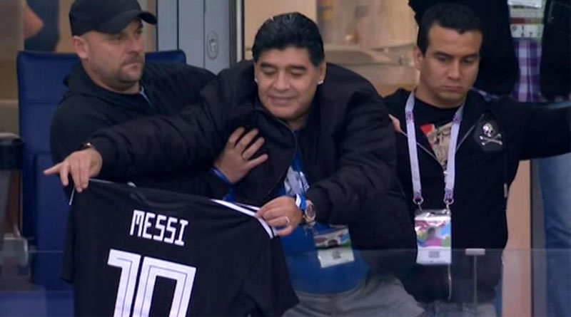 Diego Maradona steps forward to give suggestion to messi and co's