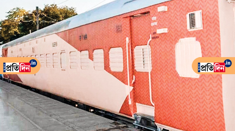 Indian Railways to paint coaches saffron