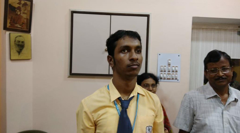 সাফল্যের নজির, অটিজমকে জয় করে উচ্চ মাধ্যমিকে সফল স্পন্দন