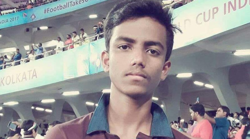 খেলতে খেলতে মাঠেই মৃত্যু তরুণ ফুটবলারের, বেলঘরিয়ায় শোকের ছায়া