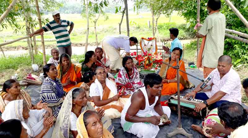 হনুমানের মৃত্যুতে শোকস্তব্ধ গ্রাম, চাঁদা তুলে শ্রাদ্ধ-শান্তির আয়োজন