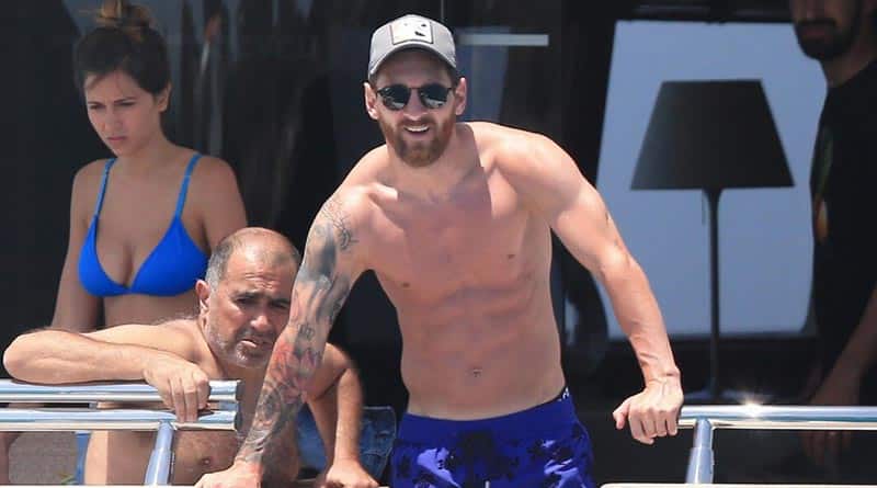 In video: Leo Messi having good time with his pet