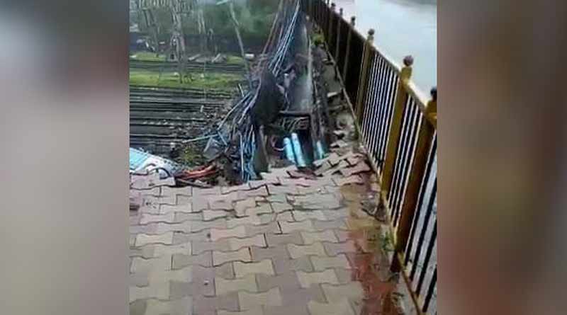 Gokhale Bridge collapse near Andheri Station