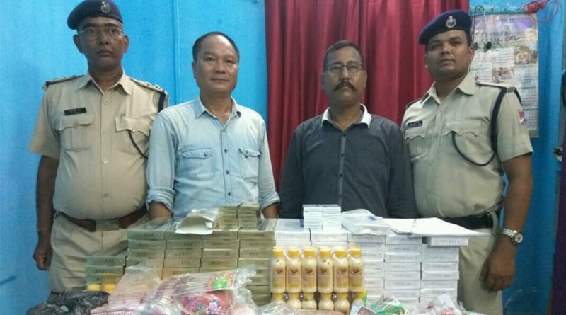 এনজেপিতে ট্রেনের শৌচাগার থেকে উদ্ধার চার লক্ষ টাকার নিষিদ্ধ বিদেশি পণ্য