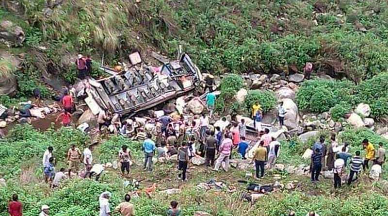 Bus fell down a gorge in Pauri Garhwal
