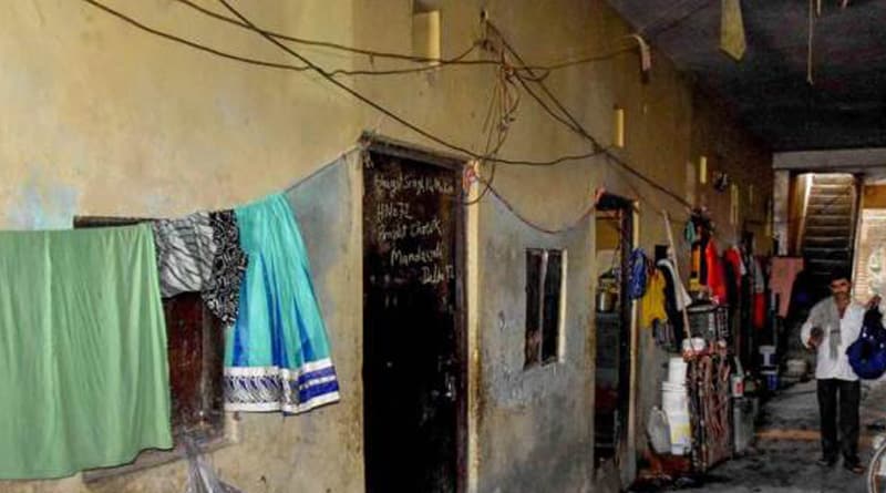রাজধানীতে অনাহারে মৃত্যু একই পরিবারের তিন শিশুর, প্রশ্নের মুখে কেজরিওয়াল সরকার