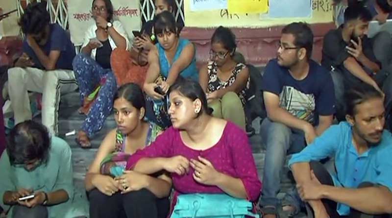 আমরণ অনশনের হুমকি যাদবপুরের পড়ুয়াদের, শিক্ষামন্ত্রীর দ্বারস্থ সুরঞ্জন