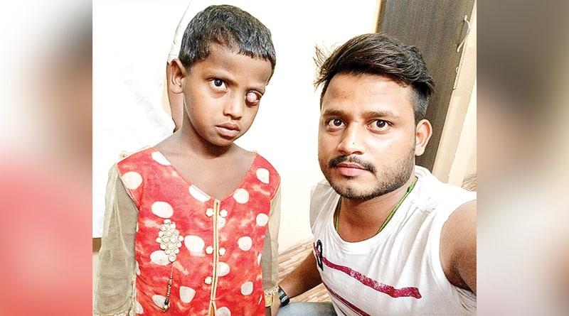 অভুক্তদের অন্ন জুগিয়ে নজির, এবার নাবালিকার দৃষ্টি ফেরাতে উদ্যোগী রুটি ব্যাংক