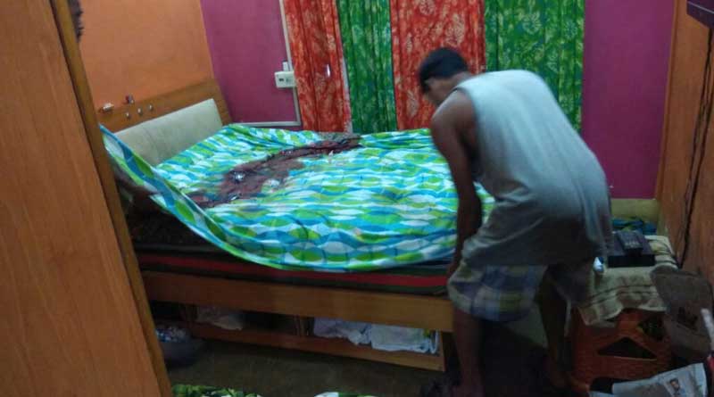 এডস আক্রান্ত স্ত্রীকে খুন করে আত্মঘাতী স্বামী, চাঞ্চল্য হাওড়ার দানেশ শেখ লেনে