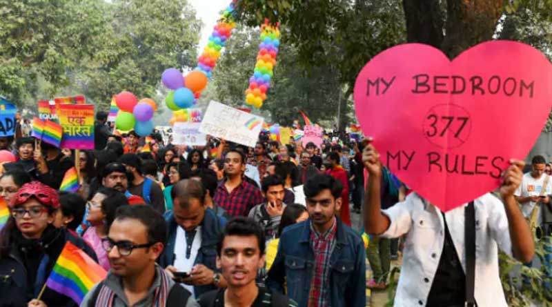 সমকামিতা কি অপরাধ? পুরনো রায় পুনর্বিবেচনার আশ্বাস শীর্ষ আদালতের