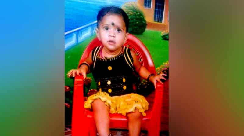 স্কুল থেকে বাড়ি ফেরার পথে নর্দমায় পড়ে মৃত্যু শিশুকন্যার