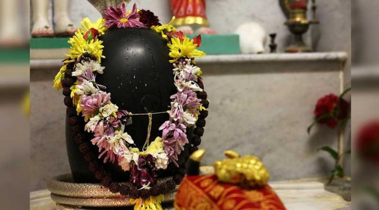 শ্রাবণ মাসে মহাদেবকে তুষ্ট রাখতে মেনে চলুন এই রীতিগুলি