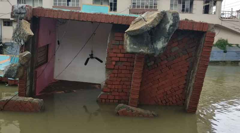 টানা বৃষ্টিতে বেহাল দুই মেদিনীপুর, বাঁকুড়ার পরিস্থিতি নিয়ন্ত্রণে