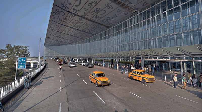 15 August alert, Kolkata airport asked passengers to come 3 hours before boarding  