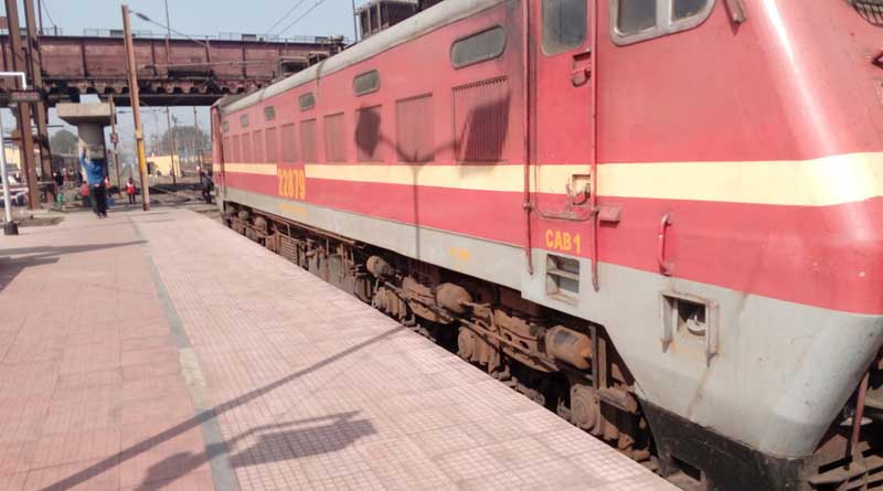 Ispat Express derailed today at Howrah station