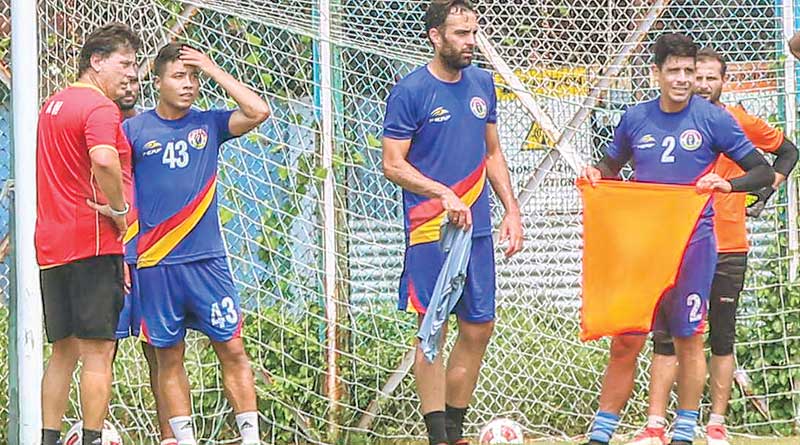 ছন্দময় ফুটবল খেলে পাহাড় থেকে ৩ পয়েন্ট নিয়ে ফিরছে ইস্টবেঙ্গল