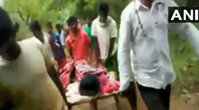 Odisha: Ailing local carried on cot to hospital