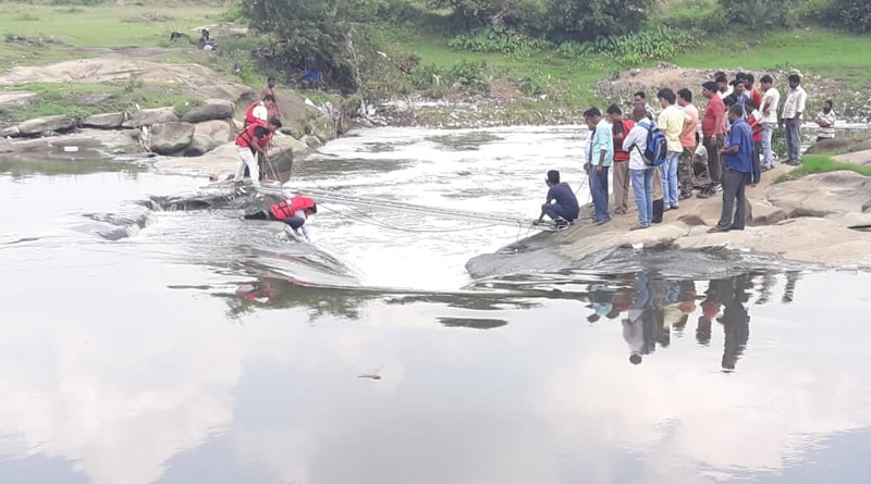সেলফির মাশুল, আসানসোলে নদীতে তলিয়ে গেলেন যুবক