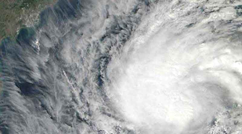 Cyclone Phethai landfall in Kolkata 