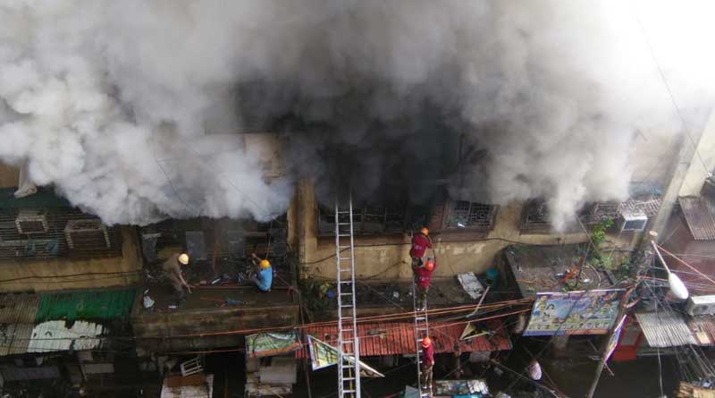 Kolkata’s Bagri market still blazing, situation worsens