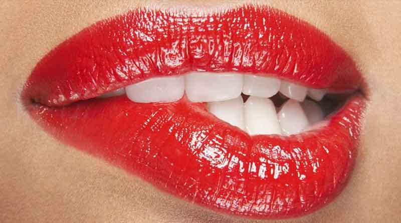 5 Lipstick mistakes to avoid dark, Dry lips | Sangbad Pratidin
