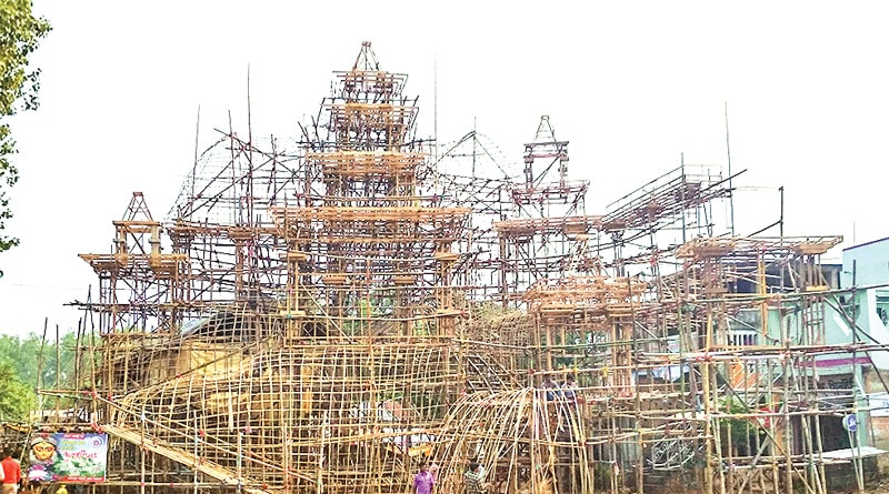 গ্রহাণুপুঞ্জের মাঝে মহাশূন্যে দেবী, থিমের চমক সিমলাপালে