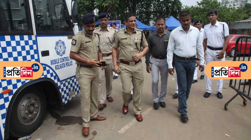 Former Kolkata police CP Rajeev Kumar approaches HC