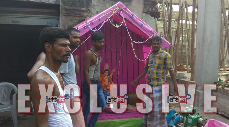 মুসলিমদের কাঁধে চেপে মণ্ডপে এলেন বিশ্বকর্মা, সম্প্রীতির উৎসব বাঁকুড়ায়