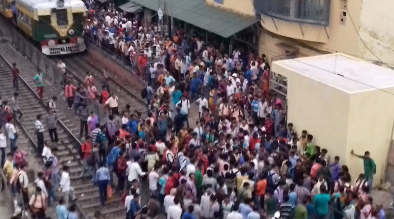  Train blockade in Sodepur rail station