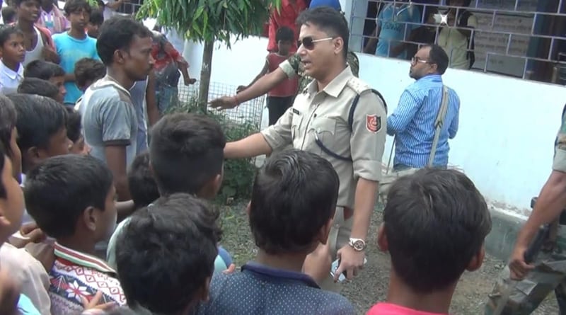 Birbhum: Headmaster allegedly molests a studeni in Class in Nalhati