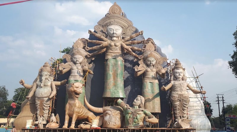 ৭১ ফুটের দুর্গা প্রতিমা! চমক দিতে প্রস্তুত এই পুজো কমিটি