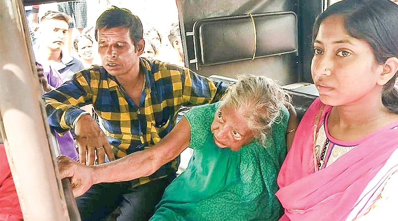 Elderly woman locked alone in Asansol home