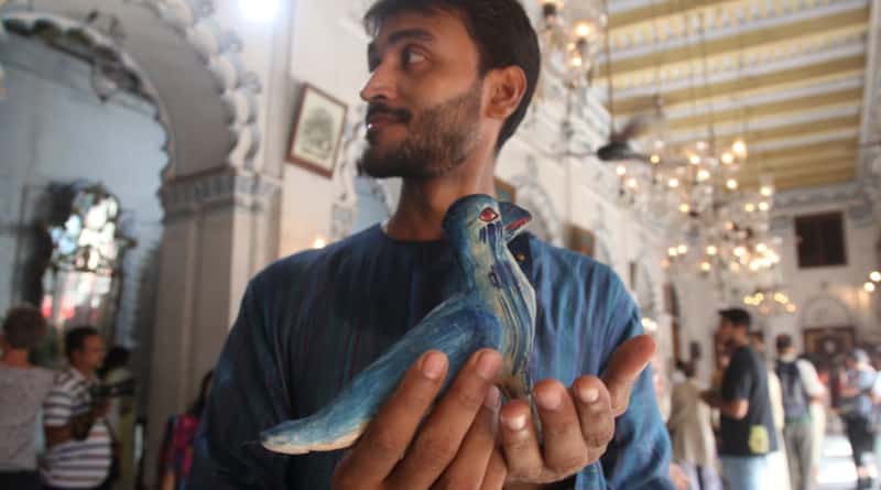 Indian Roller birds or Nilkantha appear in Pujas despite ban
