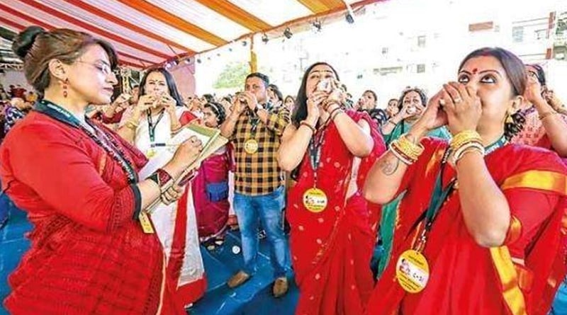 This Durga Puja association creates Guinness World Record for blowing conch