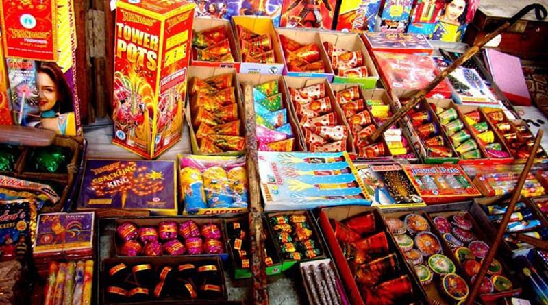 শহরের কোন গুদামে কত বাজি, নজরদারি শুরু পুলিশের
