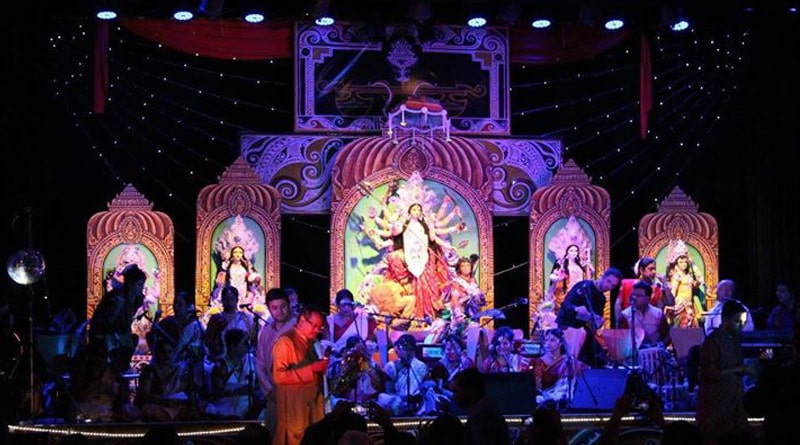 দেবীপক্ষে উমার আরাধনায় তৈরি লন্ডন দুর্গোৎসব কমিটি