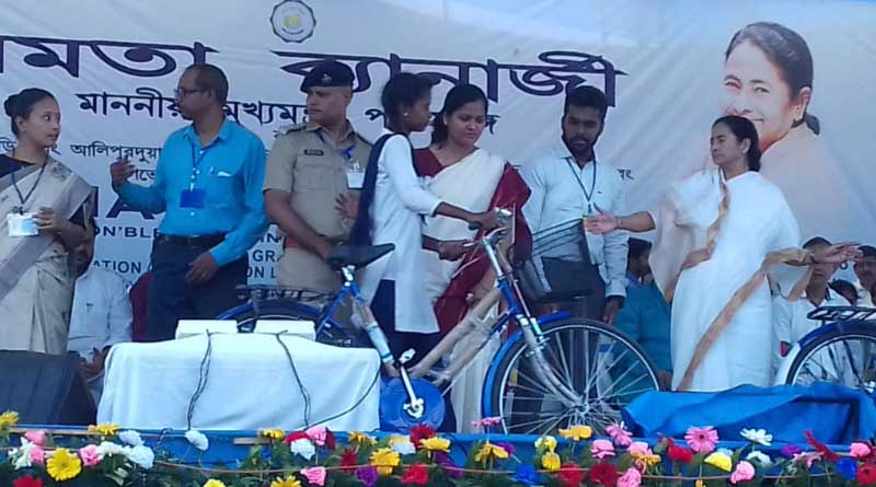 ঐক্যের নামে দেশ ভাঙছে বিজেপি, কটাক্ষ মুখ্যমন্ত্রীর