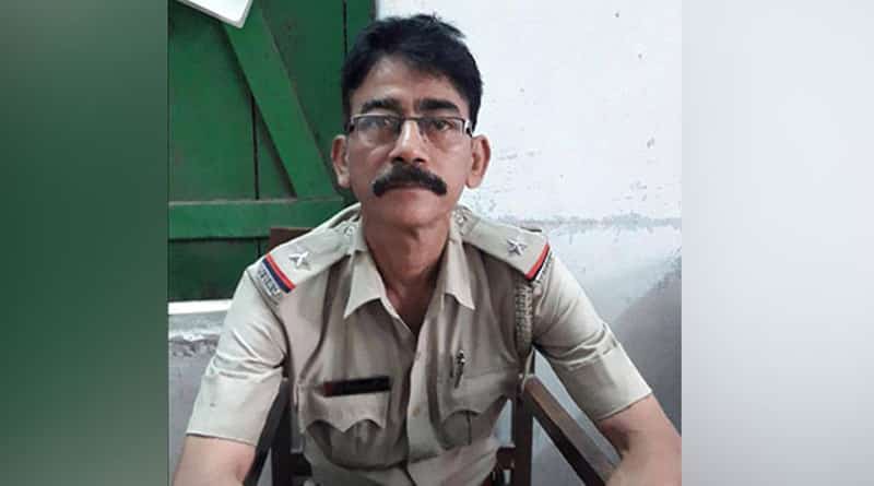 পুলিশ আবাসন থেকে উদ্ধার এএসআইয়ের দেহ, আটক স্ত্রী