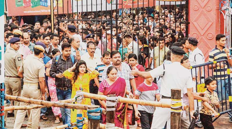 মণ্ডপে দুষ্কর্ম রুখতে জোর তৎপরতা, পুলিশকে স্যালুট পুজোর কলকাতার