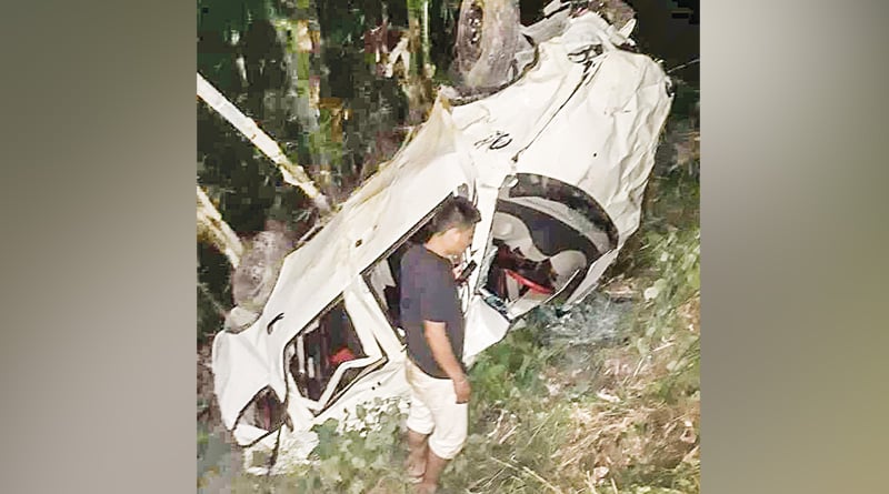 ২০০ ফুট গভীর খাদে পড়ল গাড়ি , সিকিমে মৃত রাজ্যের ৫ পর্যটক