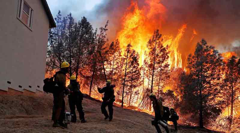 Wildfire raging in California 