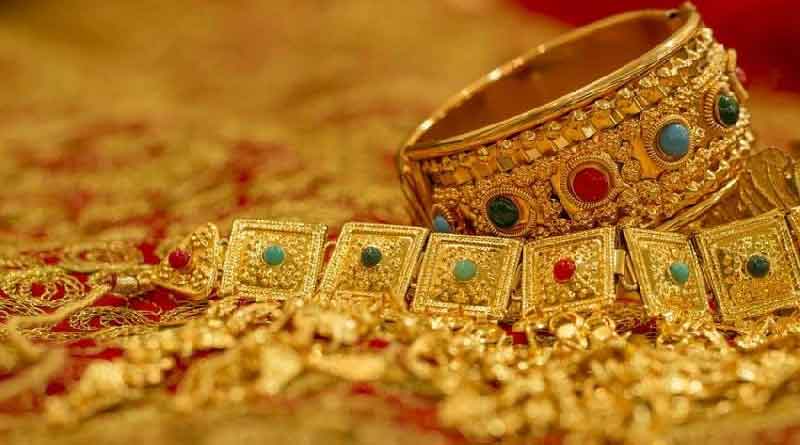 Take care of artificial jewellery