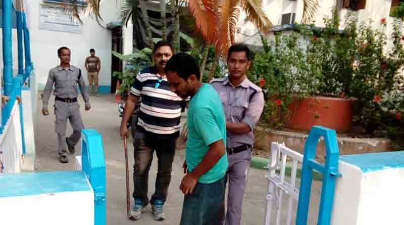 কালীপুজোর রাতে মদ্যপ দুষ্কৃতীদের রুখে আক্রান্ত এএসআই, বালুরঘাটে চাঞ্চল্য