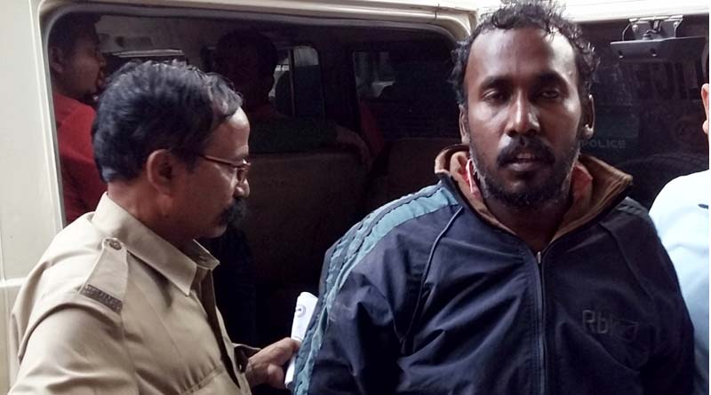 মর্মান্তিক! মায়ের কোল থেকে নিয়ে দুধের শিশুকে আছাড় যুবকের!