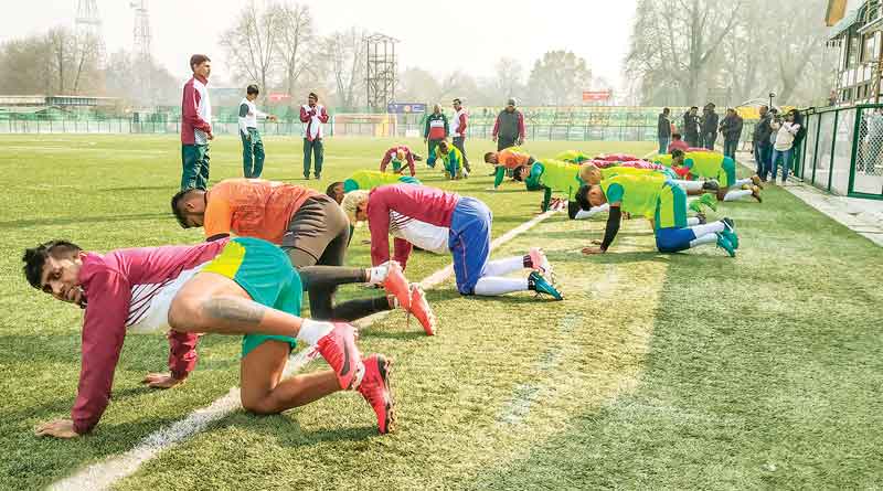 ঠান্ডা উপেক্ষা করে রিয়েল কাশ্মীরের বিরুদ্ধে জয়ই লক্ষ্য মোহনবাগানের