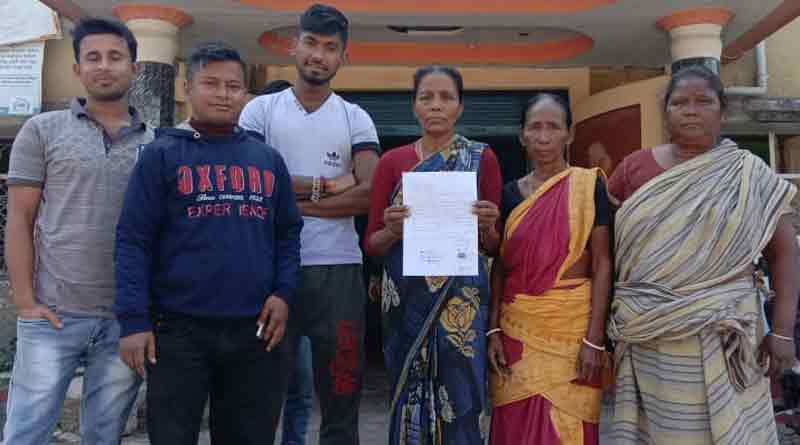 নেশার ঘোরে মহিলাদের গালিগালাজ বেসামাল জয়েন্ট বিডিও-র
